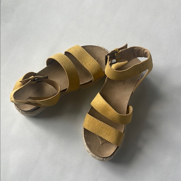 Agnes Strappy Espadrille Sandals - Picture 9 of 9